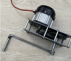 220V, 2000W Hand-Crank Generator, 50Hz AC, Household Speed-Increasing Gearbox