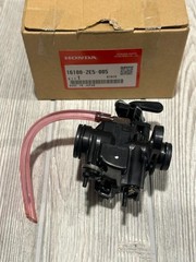 Honda OEM Carburetor HRM21 LAWN MOWER CARB 16100-ZE5-005