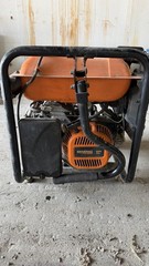 Generac RS8000E Power Generator Electric Start Hour Meter Battery Charger Orange