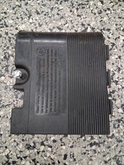 OEM USED BRIGGS QUANTUM AIR FILTER COVER 692298