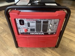 Honda 2800-Watt Recoil Start Gasoline EB2800I -SPB-TS 320360
