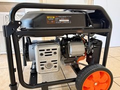 WEN 5600-Watt Portable Generator, Electric Start, 224cc, Orange