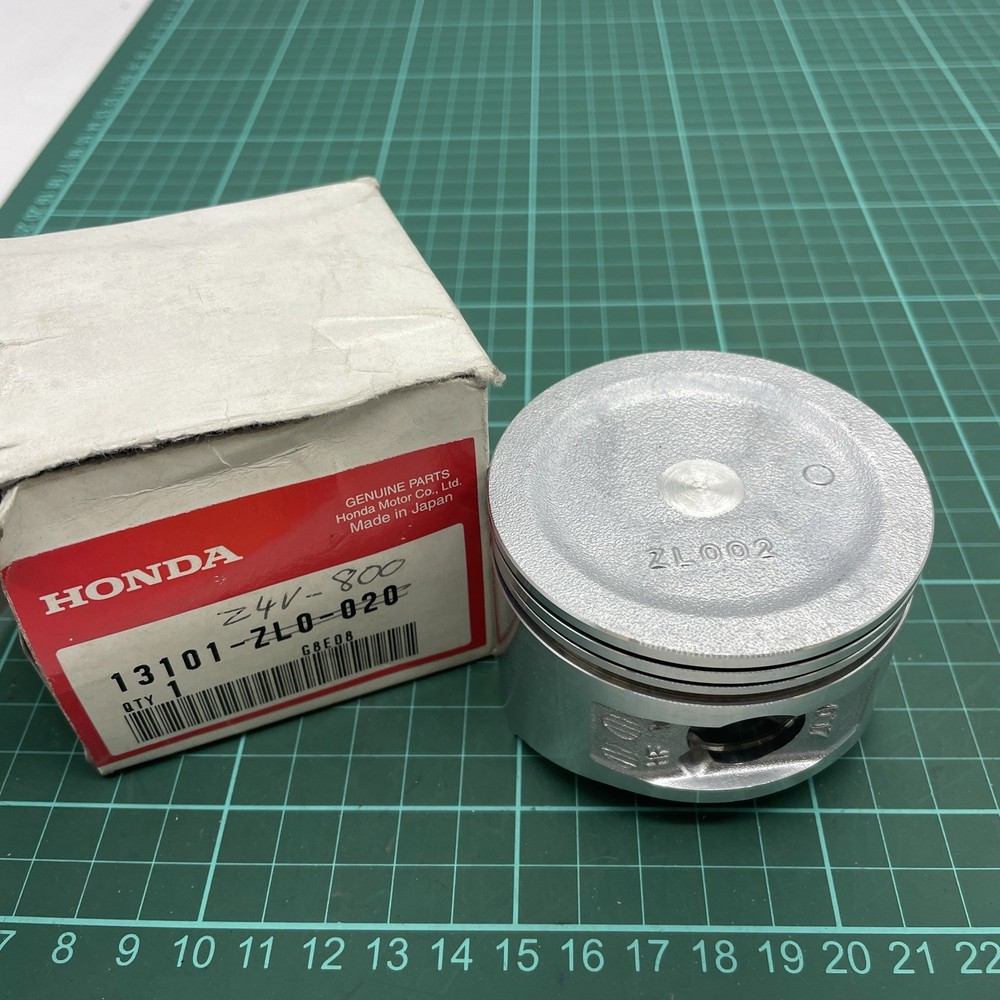 13101-Z4V-800 Genuine Honda Piston Generator Standard Size EU 30 GX 200 160 NOS