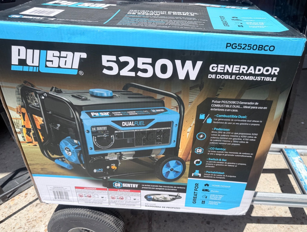 Pulsar PG5250BCO 5250W Dual Fuel Portable Generator 224cc Propane or Gas