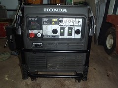 Honda Super Quiet Inverter Generator- EU7000is