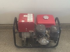 Honda EG3500 Portable Generator 1.6 gal Tank Home Backup 120V/240V