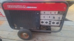 Honda ES6500 6.5kVA Gas Power Generator 120/240V Electric Start Auto Throttle