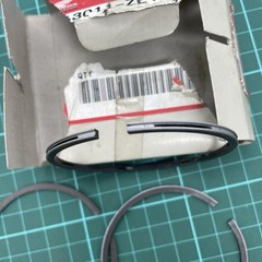 13011-ZE1-013 Genuine Honda Piston Ring Set Generator Over Size +0.25 NOS