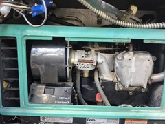 Onan MicroLite 2500 LP LPG Generator 2.5 kW 120V Electric Start 2.5KUFA26120E