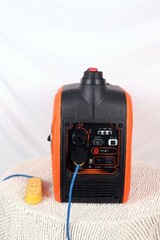 2500W Cargo Vehicle Parking Air Conditioner Gasoline Generator 24V DC Silent
