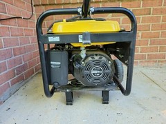 DuroStar DS4000S 4000W 7 HP Air Cooled Gas Engine Portable Generator