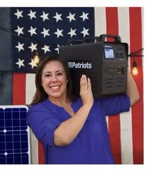 4Patriots Portable Solar Power Generator 2x120V 4xUSB 12V Home/Rec Black