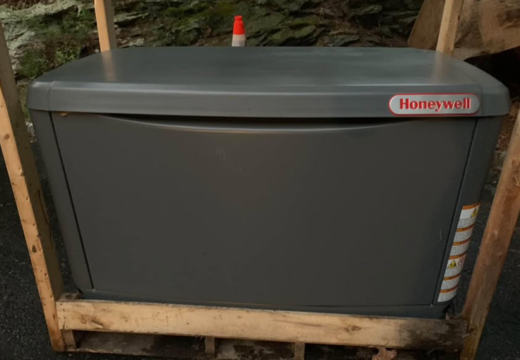 Honeywell 9kW Air Cooled Home Standby Generator – 7057