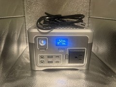 Akiisolo 100W Portable Power Station MO GO10Y featuring a 192Wh LiFePO4 battery