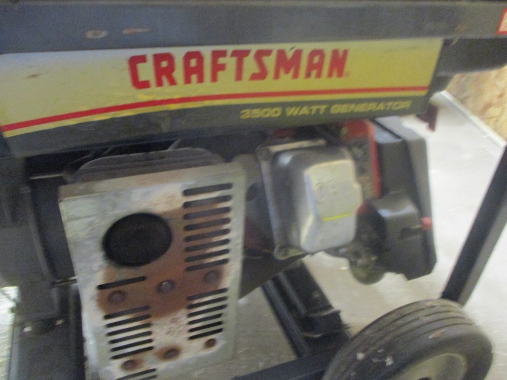 Craftsman 3500-Watt Gasoline Portable Generator used runs good