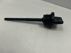 (5) NEW MITSUBISHI ENGINE OIL DIPSTICK KL21005CA
