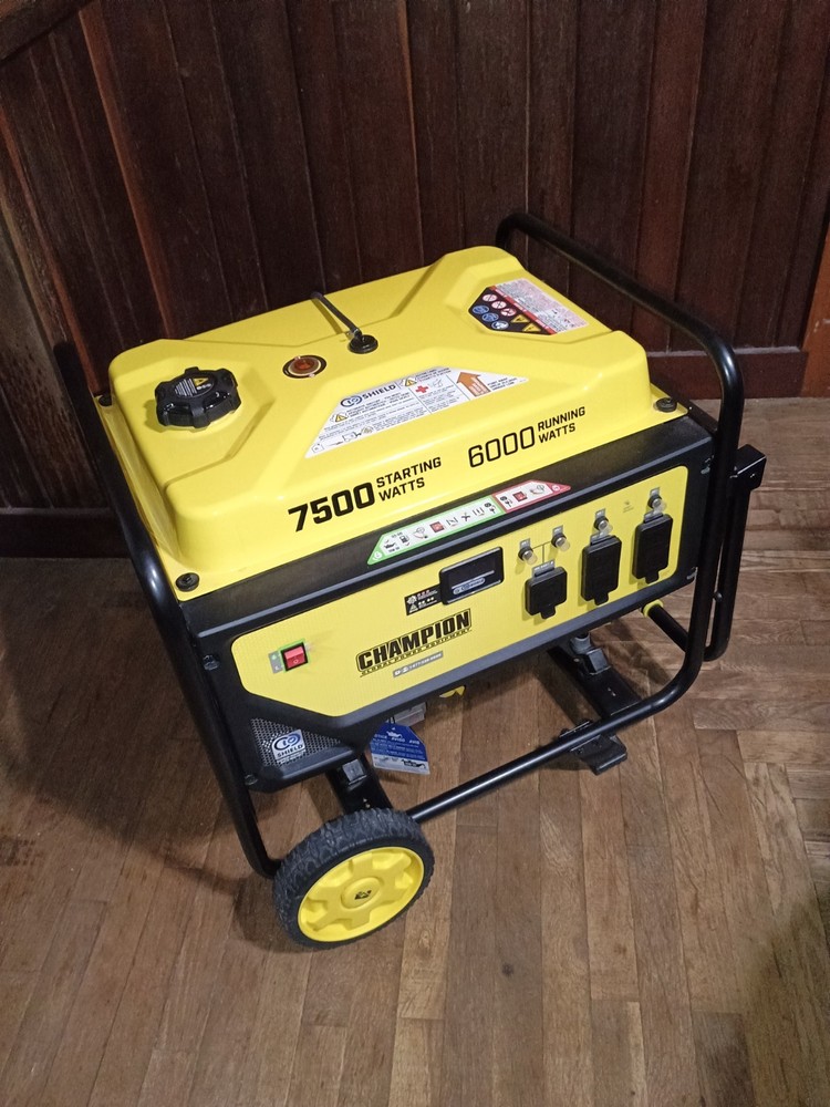 2025 Champion 7500W/ 6000W Portable Gasoline Generator