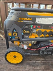 generators portable Firman brand 7500 watt running. Only 8 hours run time