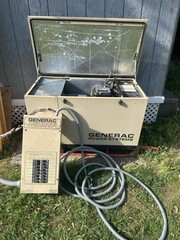 Generac 16kW Standby Generator Model: 0052540 w/ Generac RTS Panel -PLEASE READ