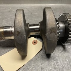 OEM GOOD USED WISCONSIN ROBIN WI-390 8000482 TAPERED CRANKSHAFT STD.