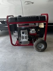 Generac 7550EXL 7550W Portable Generator Electric Start 7.0 gal Red/Black