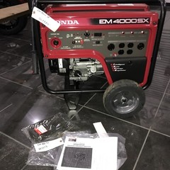 Honda EM4000SX Portable Generator Brand New NO Original Box LOCAL PICK UP ONLY