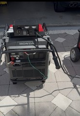 TWO Honda EU7000iS Inverter Generator Electric Start Portable 120/240V 5.1 gal