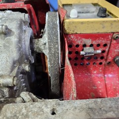 Honda G25 E600 Generator Vintage Restoration Parts or Parts UNTESTED