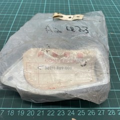 30211-889-000 Genuine Honda Point Cover Contact Plate Generator E FR G WT NOS