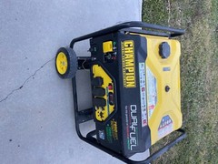 Champion Portable Generator Gas and Propane Powered Dual-Fuel 