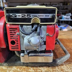 Honda G25 E600 Generator Vintage Restoration Parts or Parts UNTESTED