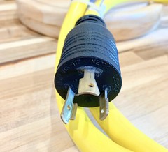Generator Y-Adapter Power Cord/Splitter YL520520S:20A,125V,pigtail,RV NEW