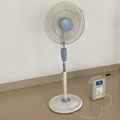Hand Crank Generator Portable Power Supply High Power 220V 500W Output