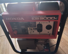Honda EB3000c Portable Power Generator Red, Model EB3000c