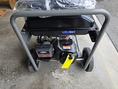 Briggs & Stratton Generator 5500W 8250W Starting Storm Responder Portable
