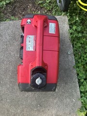 Honda EU2200i 2200W Super Quiet Enclosed Inverter Generator CO-MINDER Runs Great