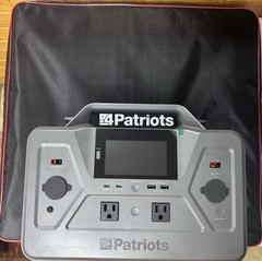 4Patriots Patriot Power Generator 1200 Portable Solar Power Bank W/ Solar Panel