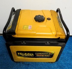 Subaru RG3200is 2800 W Portable Gas Inverter RV Camping Quiet Backup. 134H Run