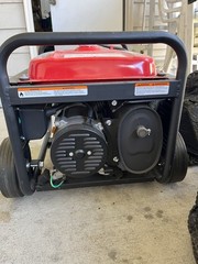 Snap-On XT200 6.5 HP 3,000 W Portable Generator – Excellent Condition