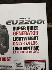 Honda EU2200i Inverter Generator Super Quiet Lightweight w CO-MINDER *BRAND NEW*