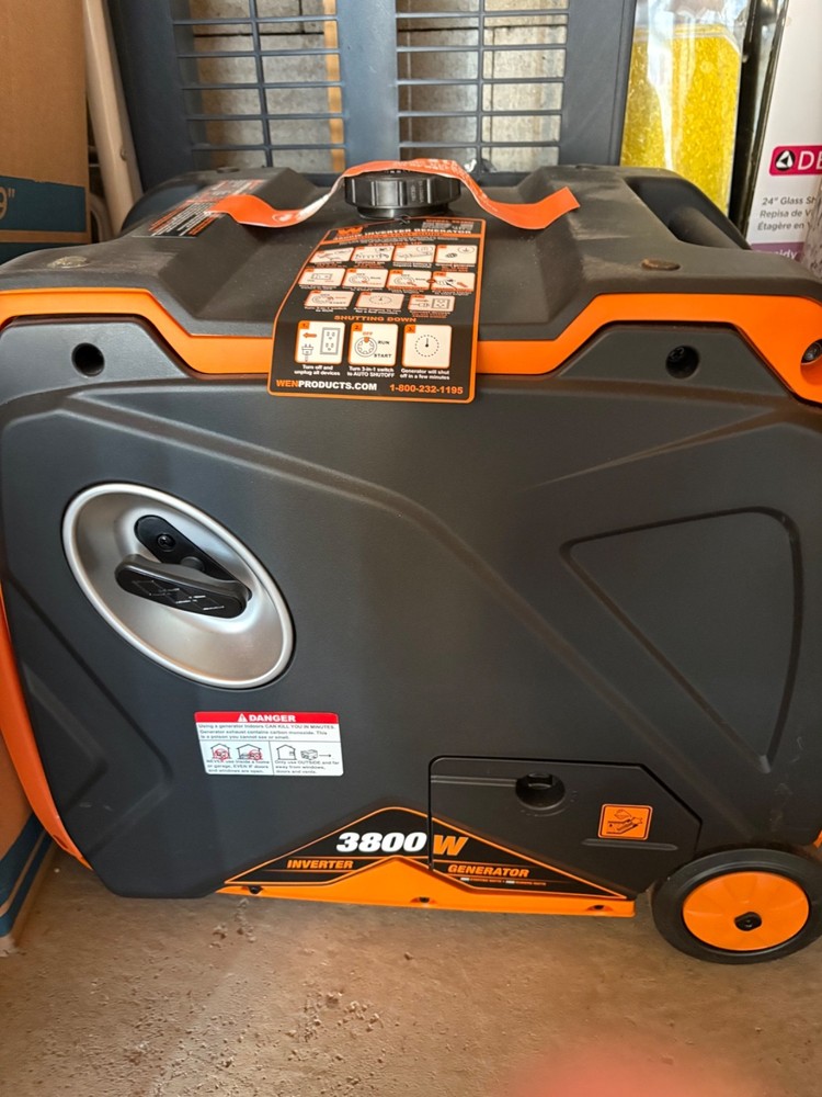 WEN 56380i 3800W Portable Inverter Generator