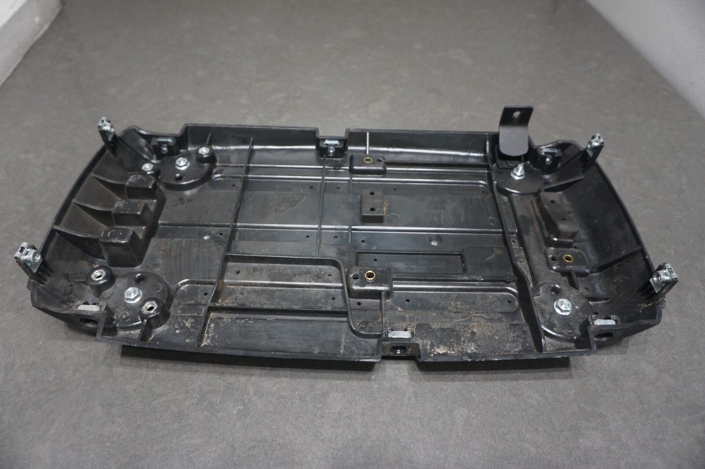 Yamaha SC2000I Inverter Generator Bottom pannel section!!!