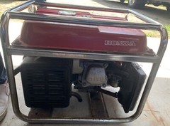 Honda Portable Red generator EM2200X