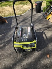 RYOBi 6875 Gas Generator