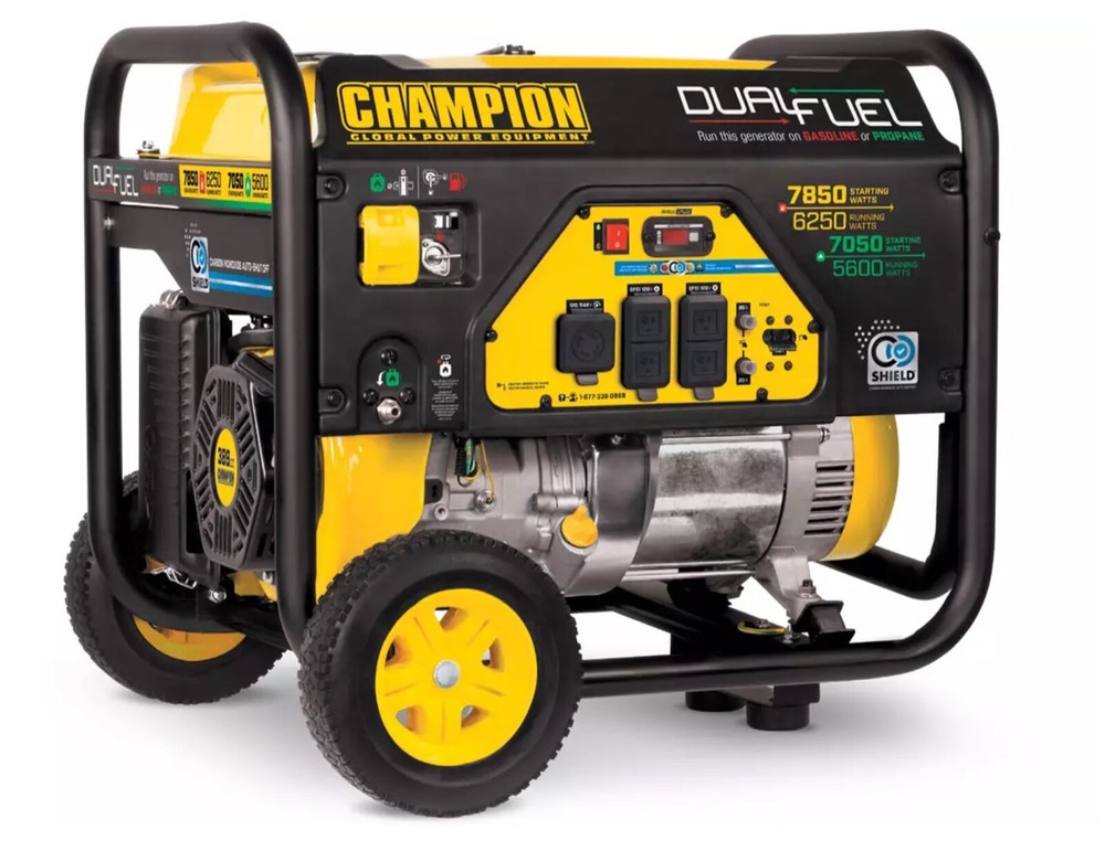 Champion Portable Generator Gas and Propane Powered Dual-Fuel 
