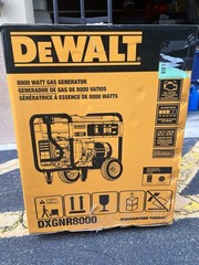 BRAND NEW DEWALT 8000W Electric Start Gasoline Portable Generator #DXGNR8000
