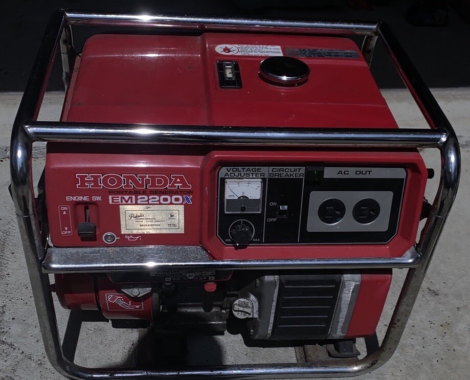 Honda Portable Red generator EM2200X