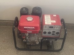 Honda EG3500 Portable Generator 1.6 gal Tank Home Backup 120V/240V