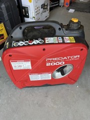 Predator Super Quiet Inverter 2000 Portable Gas Generator 1600W/2000W 120V Red