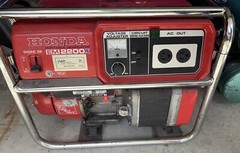 Honda Portable Red generator EM2200X